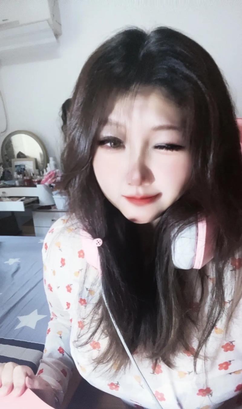 ai胶水ai胶水给浇水 ai胶水ai胶水给浇水