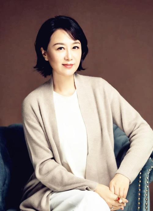 伏明霞身高(伏明霞身高实际身高多少) 伏明霞身高(伏明霞身高实际身高多少)